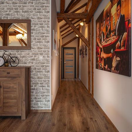 Apatman Fellini House Apartment Trencin Bagian luar foto
