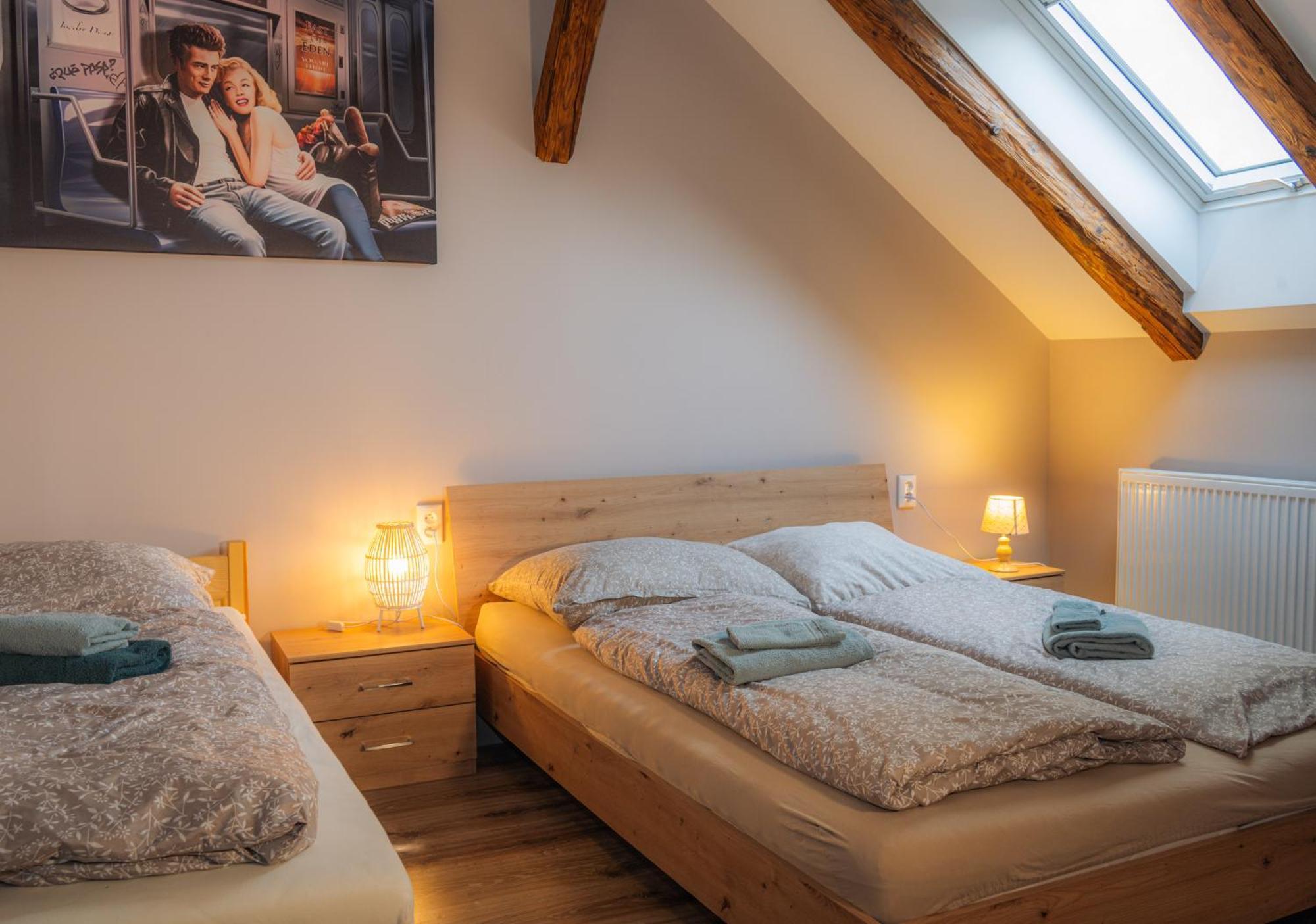 Apatman Fellini House Apartment Trencin Bagian luar foto